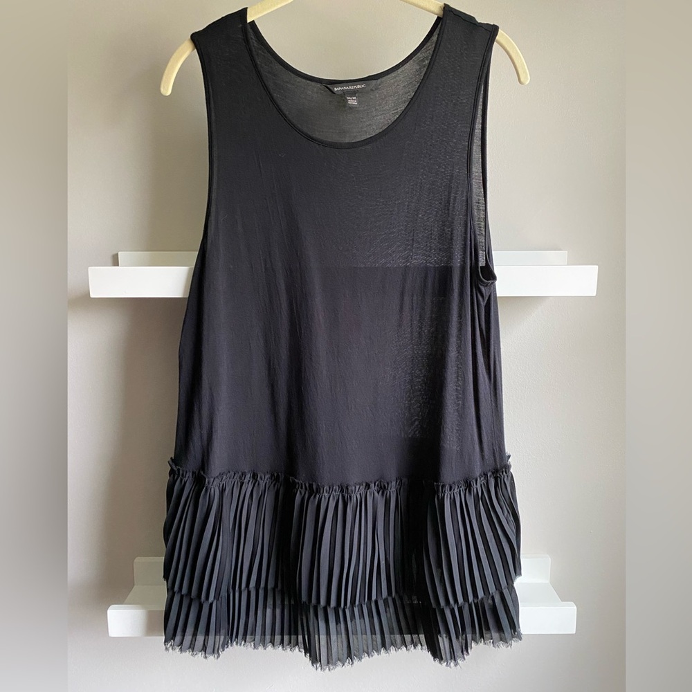 Banana Republic peplum tank EUC size M
